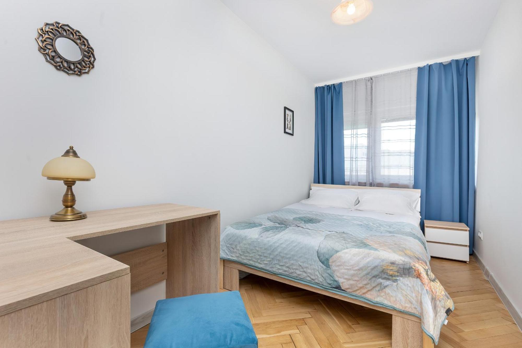 Cozy And Comfortable Wola Apartment By Noclegi Renters Варшава Екстер'єр фото